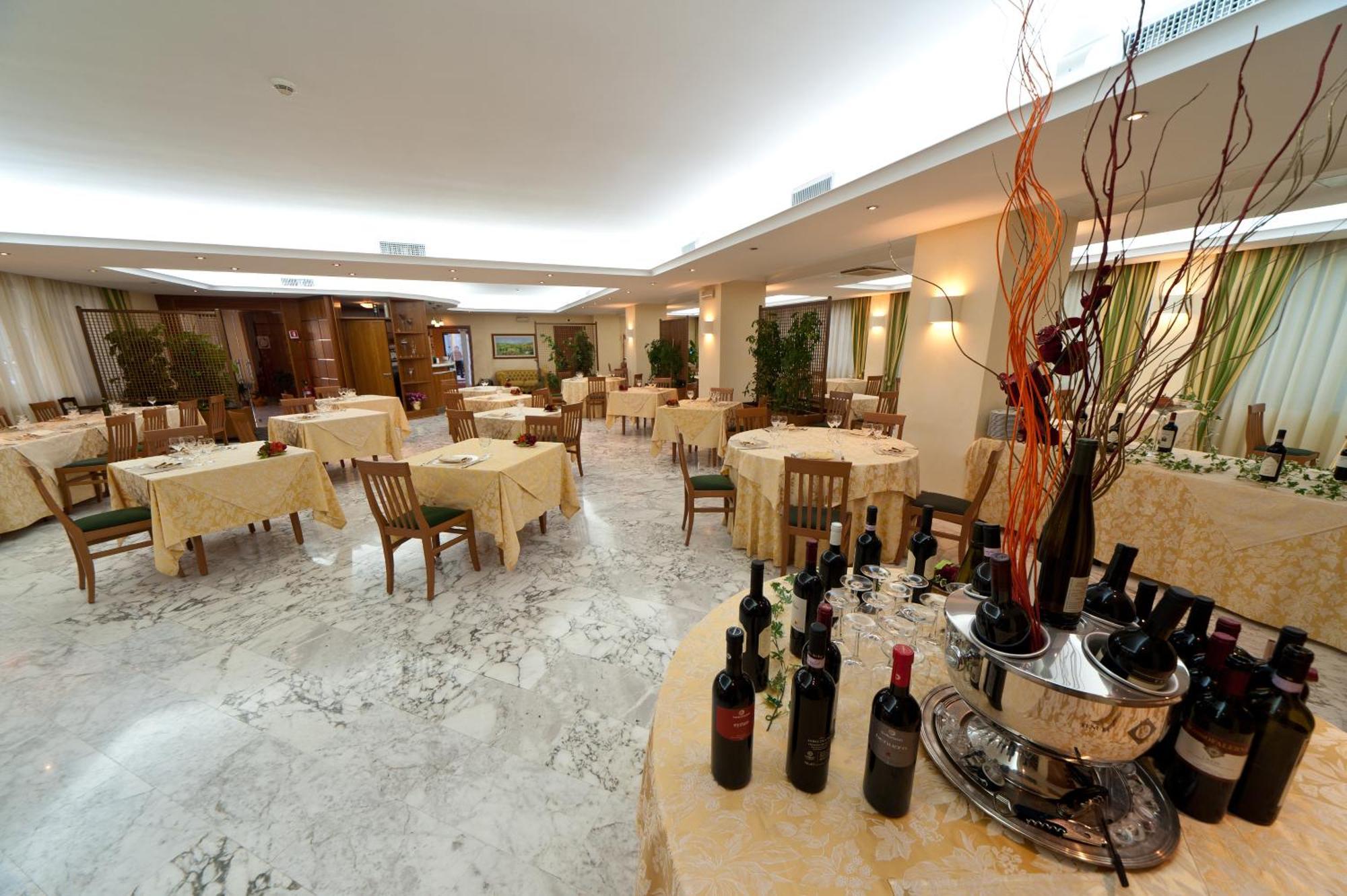 Citta' Dei Papi Hotel Anagni Exterior foto